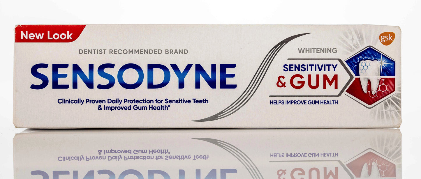 Sensodyne Sensitivity & Gum Whitening Toothpaste 75ml