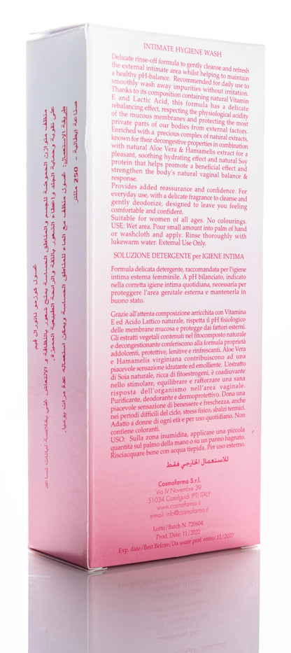 Cosmo Natural Femme Intimate Wash 250 Ml