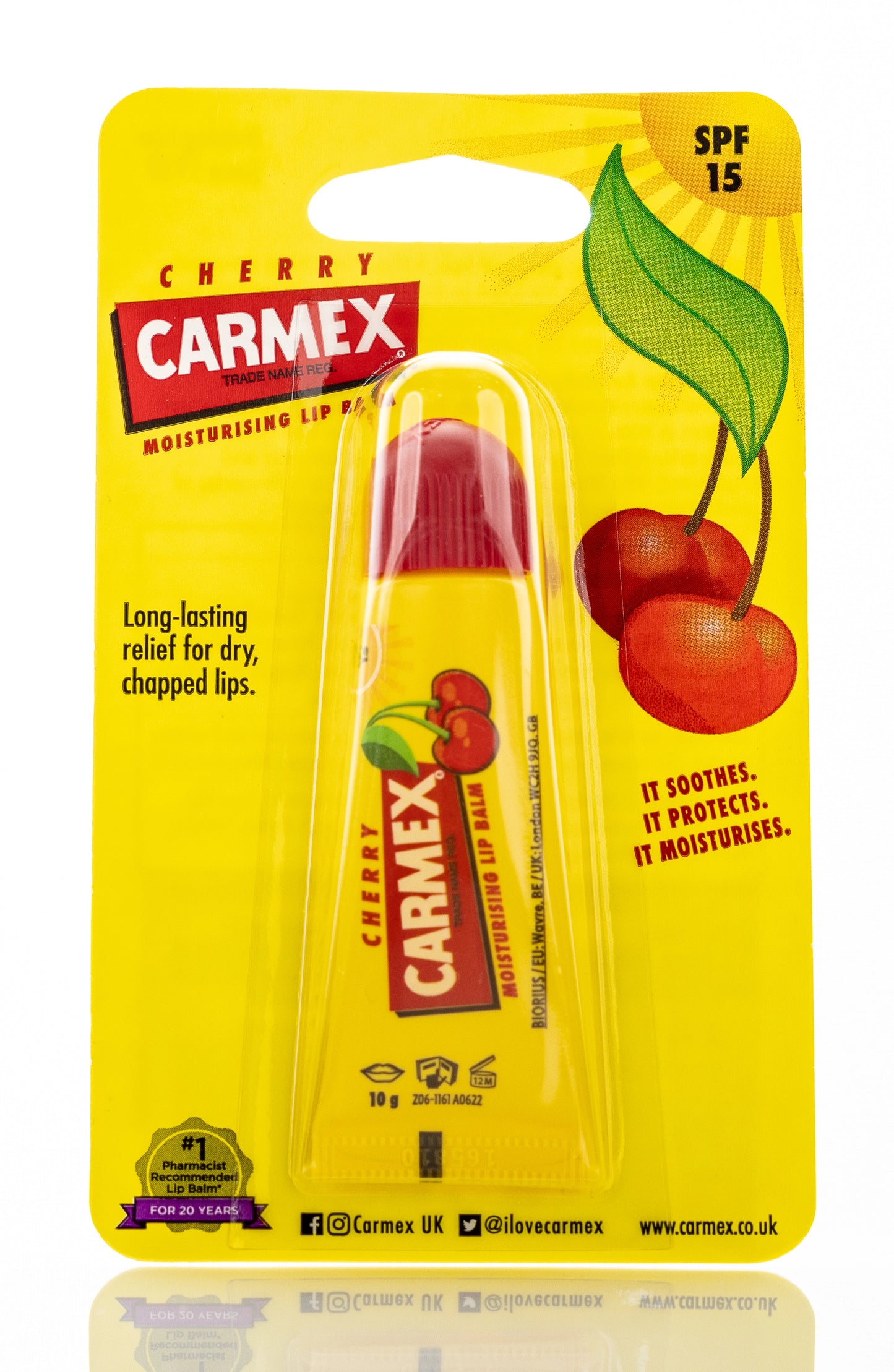 Carmex Cherry Moisturizing  SPF 15 Lip Balm 10 Gm